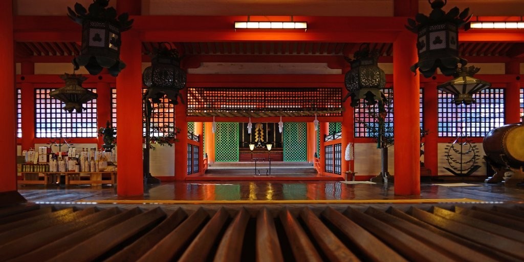 10 Significant Shinto Shrines in Hiroshima include Itsukushima Shrine.
