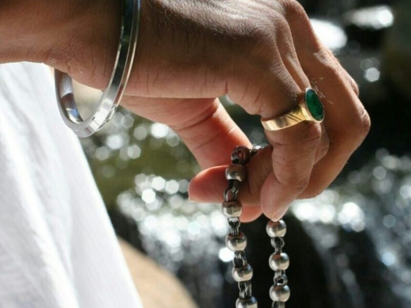 The Rosary Debate: Spiritual Aid or Empty Ritual?